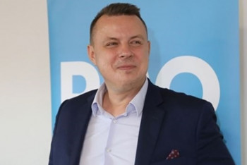 7,5 miliardy korun vyletěly komínem. Rajchl má na mušce Válka 7,5 miliardy korun vyletěly komínem. Rajchl má na mušce Válka